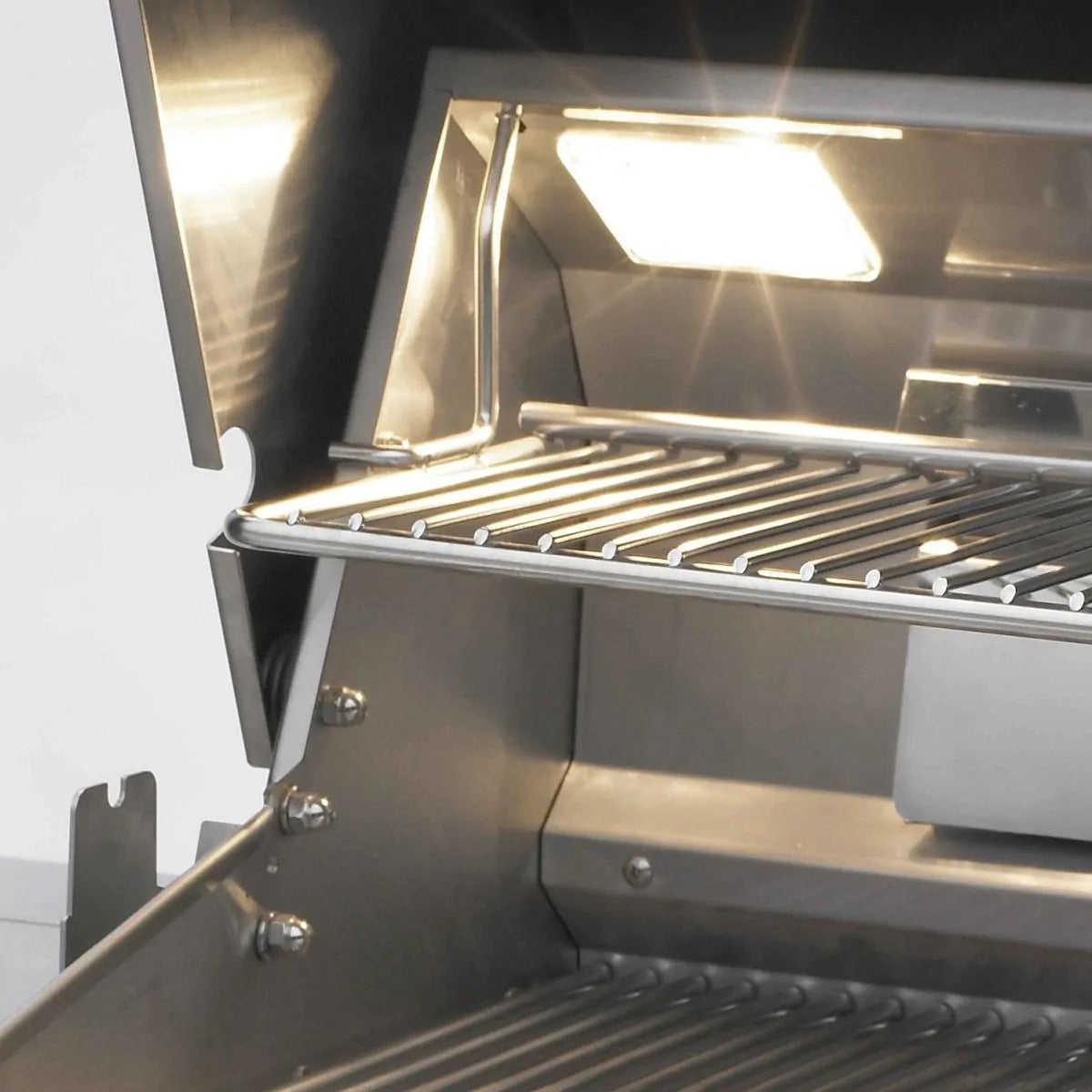 Fire Magic Echelon Diamond E790i 36-Inch Natural Gas Built-In Grill with Backburner, Rotisserie Kit, Magic View Window and Analog Thermometer