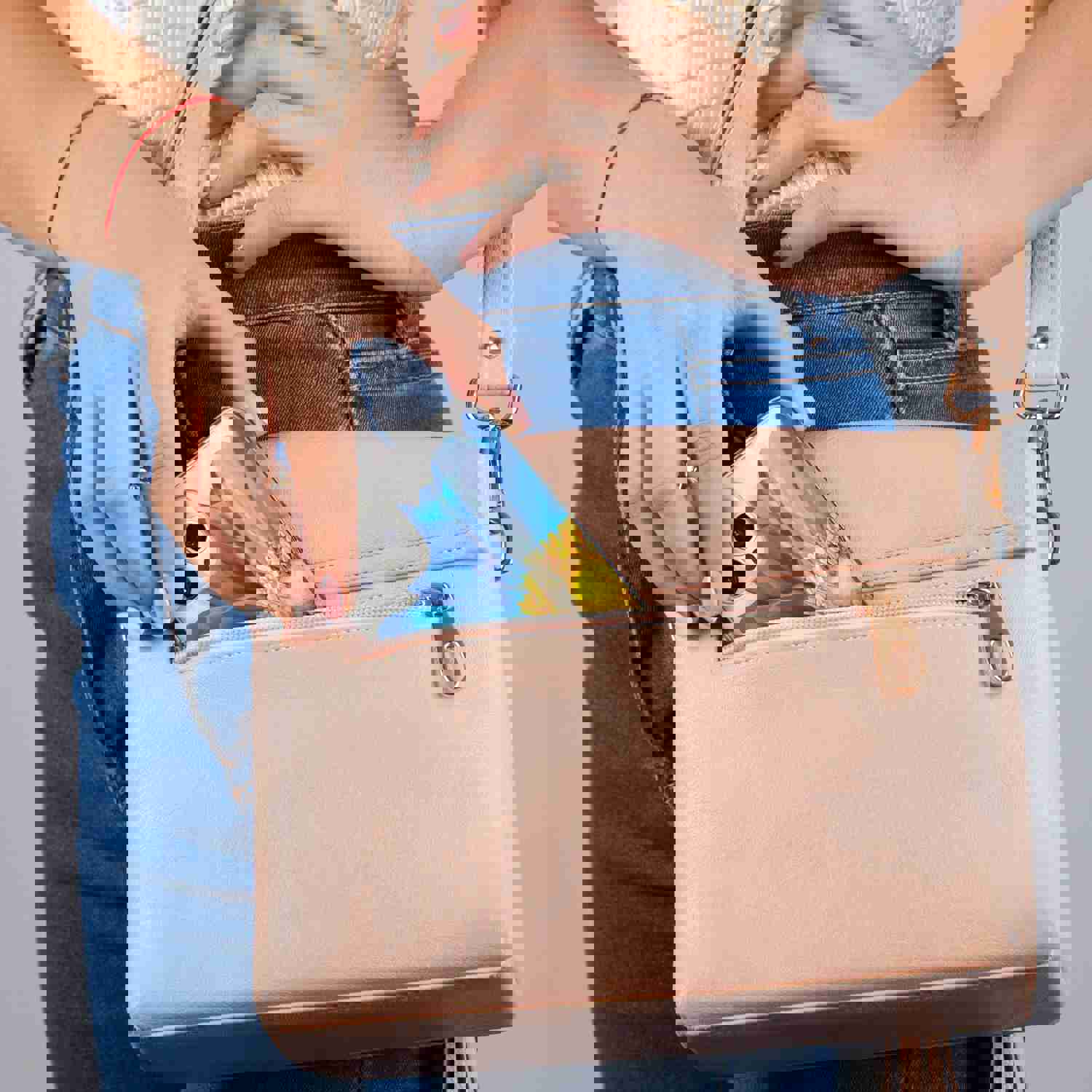 High-Quality TPU Clear Case with Blue Flower Design for iPhone & Samsung Phones