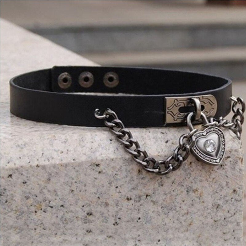 1 PCS Women Girls Punk Heart Dangle Pendant Choker Chain Goth Leather Necklace Collar Choker