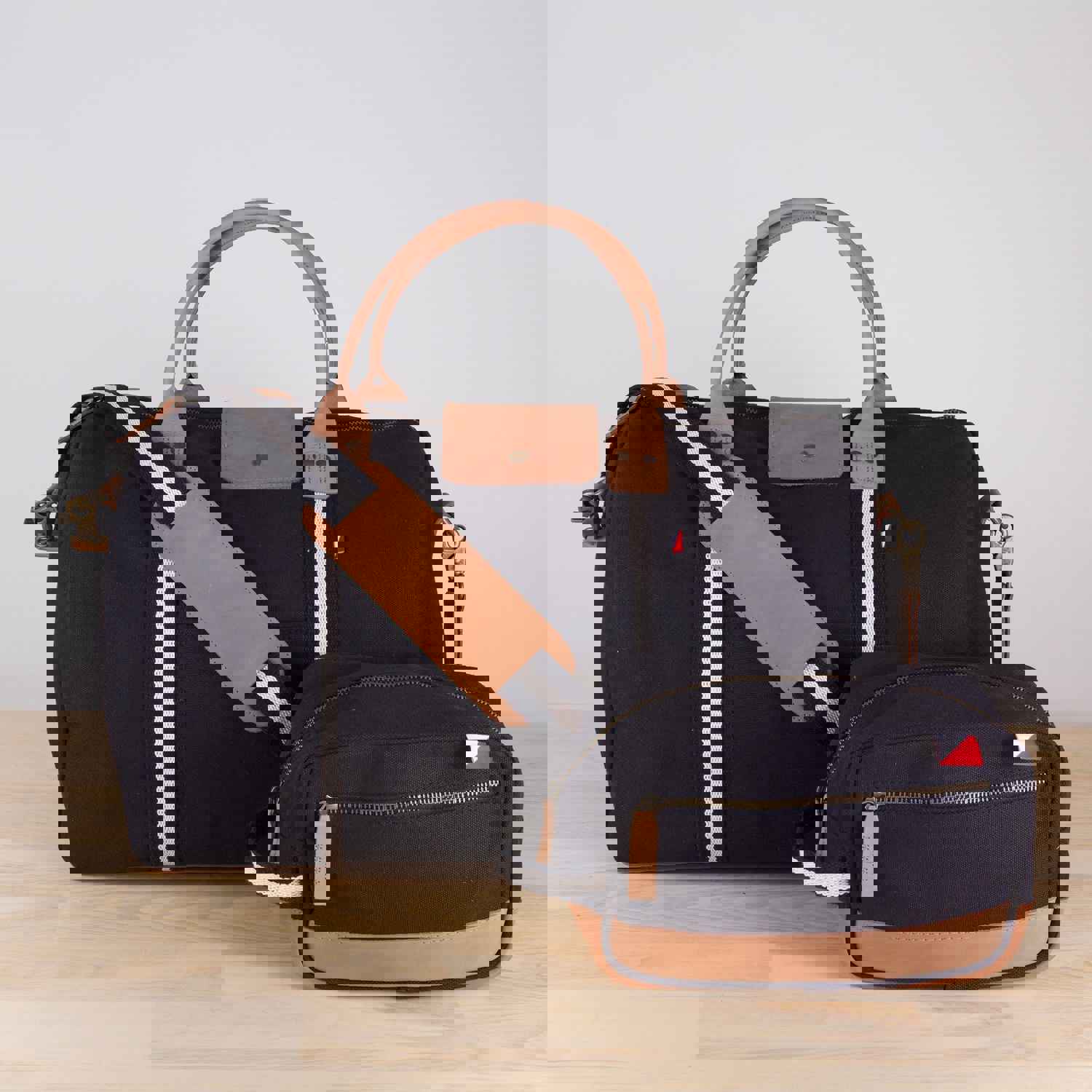 Tourist Duffle and Travel Kit Set - Stylish & Sustainable 2022 Design