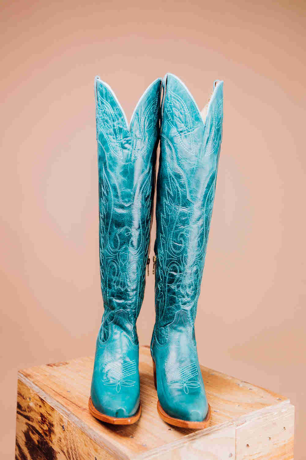 The Juany XL Snip Toe Cowgirl Boot