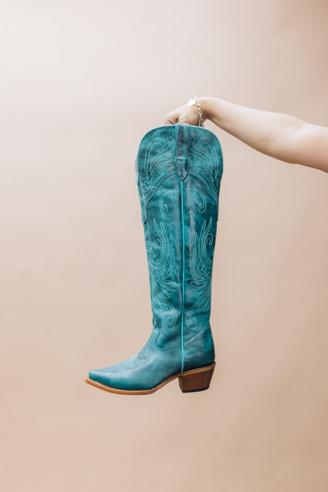 The Juany XL Snip Toe Cowgirl Boot
