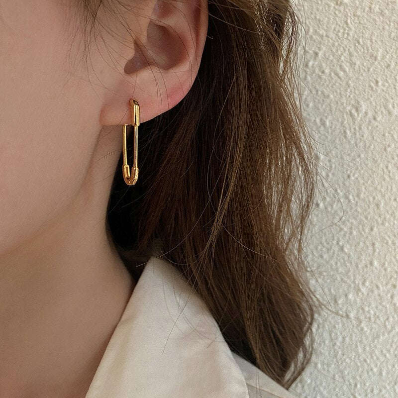 Korea Design Jewelry Simple Metal Pin Hoop Earrings for Women