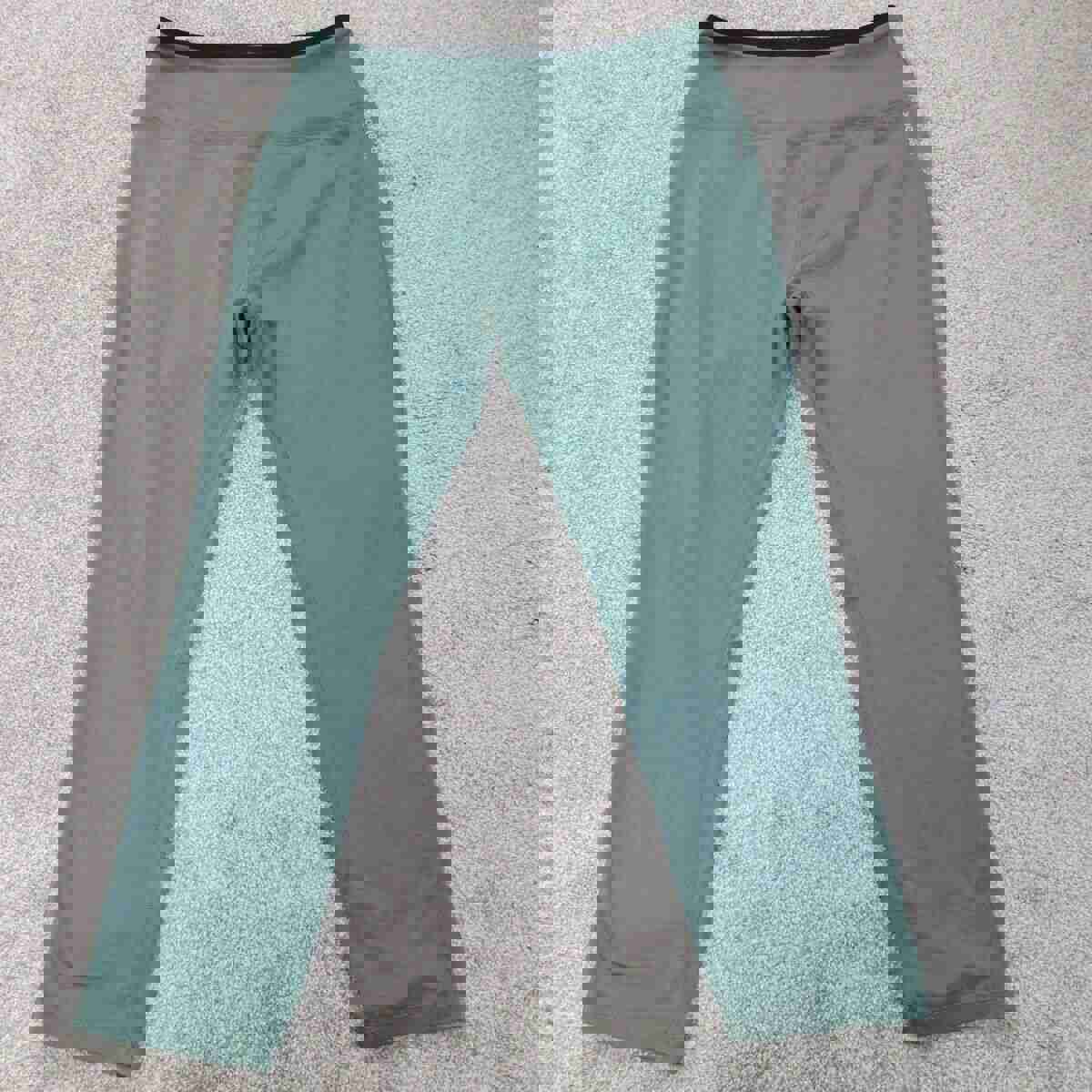 Reebok Women's Large Green Yoga Leggings for Sports & Running