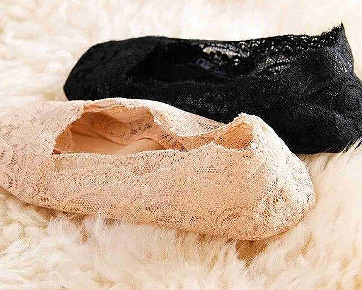 4 Pairs Women's Lace Non-Skid No Show Socks Set - Black and Beige