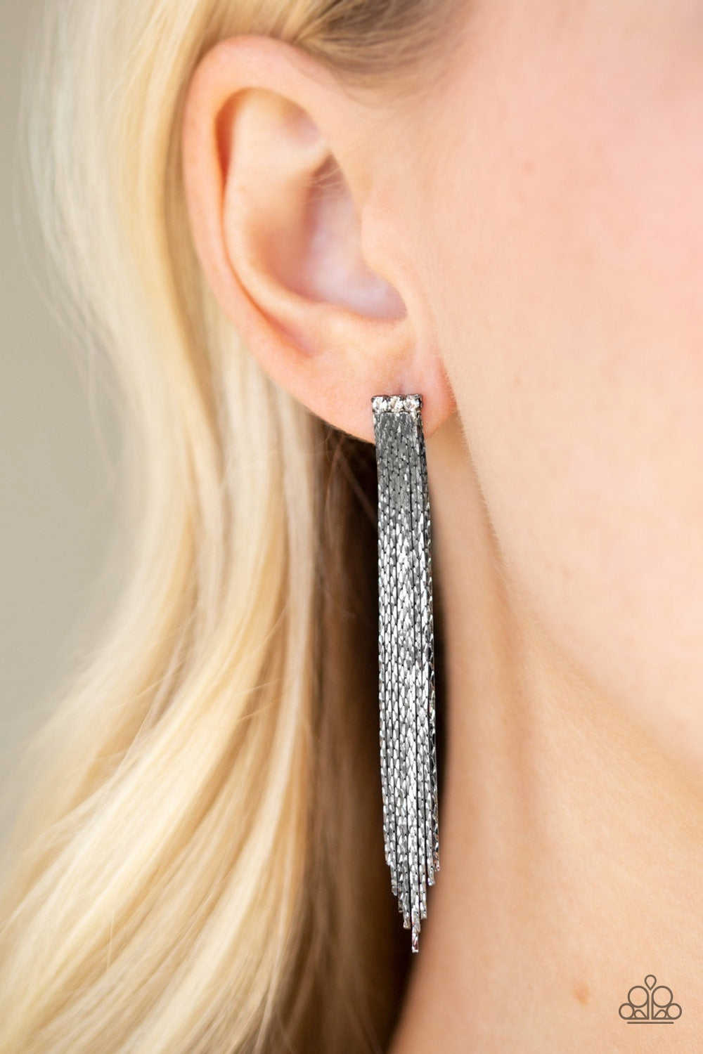 Paparazzi Jewelry Life Of The Party Night At The Oscars - Black Earrings