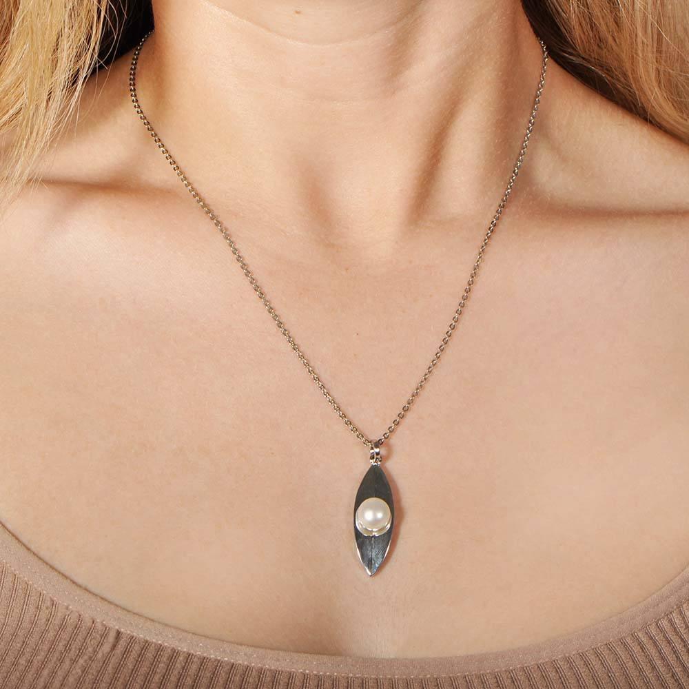 Pearl Banana Leaf Pendant - 925 Sterling Silver with Freshwater & Tahitian Pearl