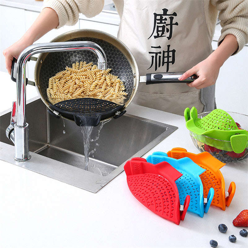 Silicone Pot Side Drain Stopper - Modern Minimalist Kitchen Gadget