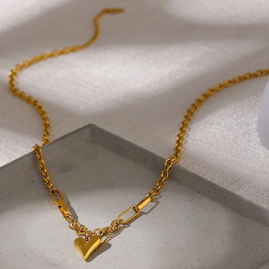 Nadia Heart Necklace - 18K PVD Gold Stainless Steel Elegant Jewelry