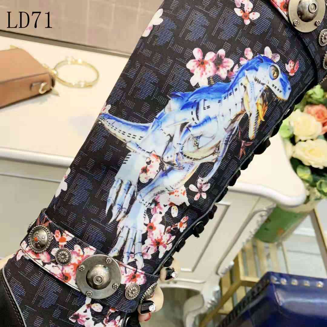 CHD Boots High Flowers - Stylish and Comfortable Footwear