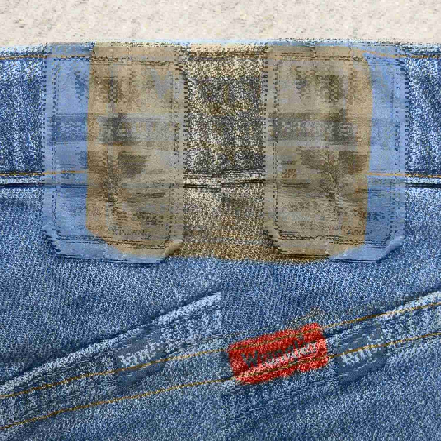 Wrangler Men's Blue Straight Leg Jeans - W30XL32, Regular Fit, Cotton