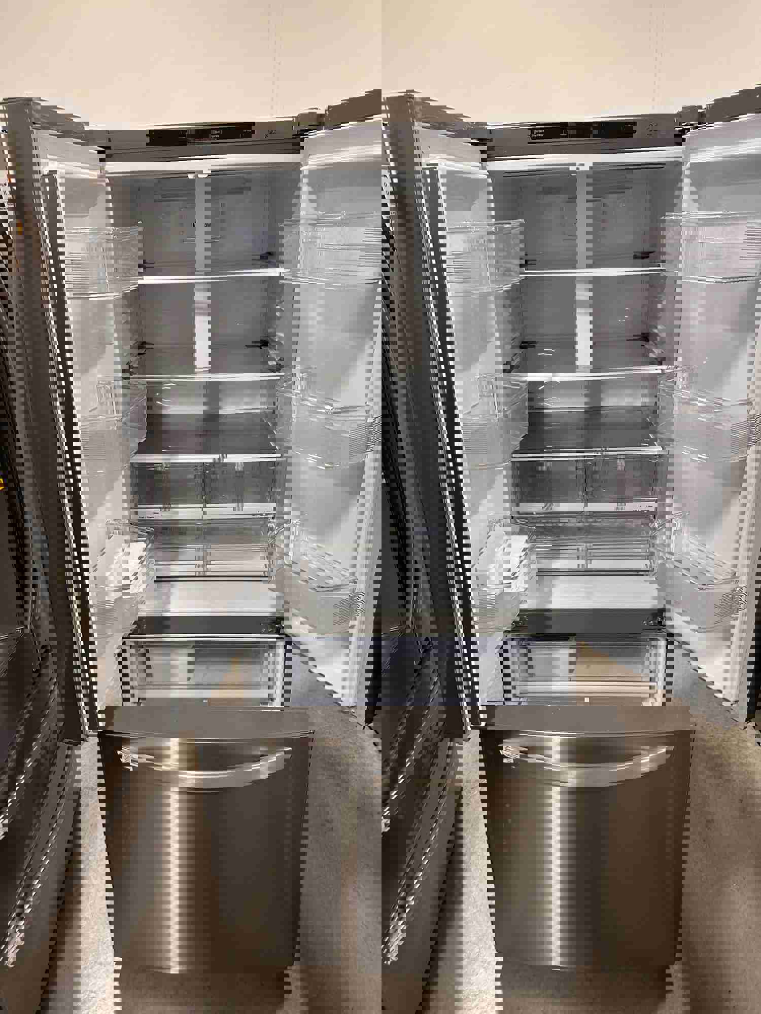 LG - 25.1 Cu. Ft. French Door Refrigerator with Ice Maker - Stainless Steel