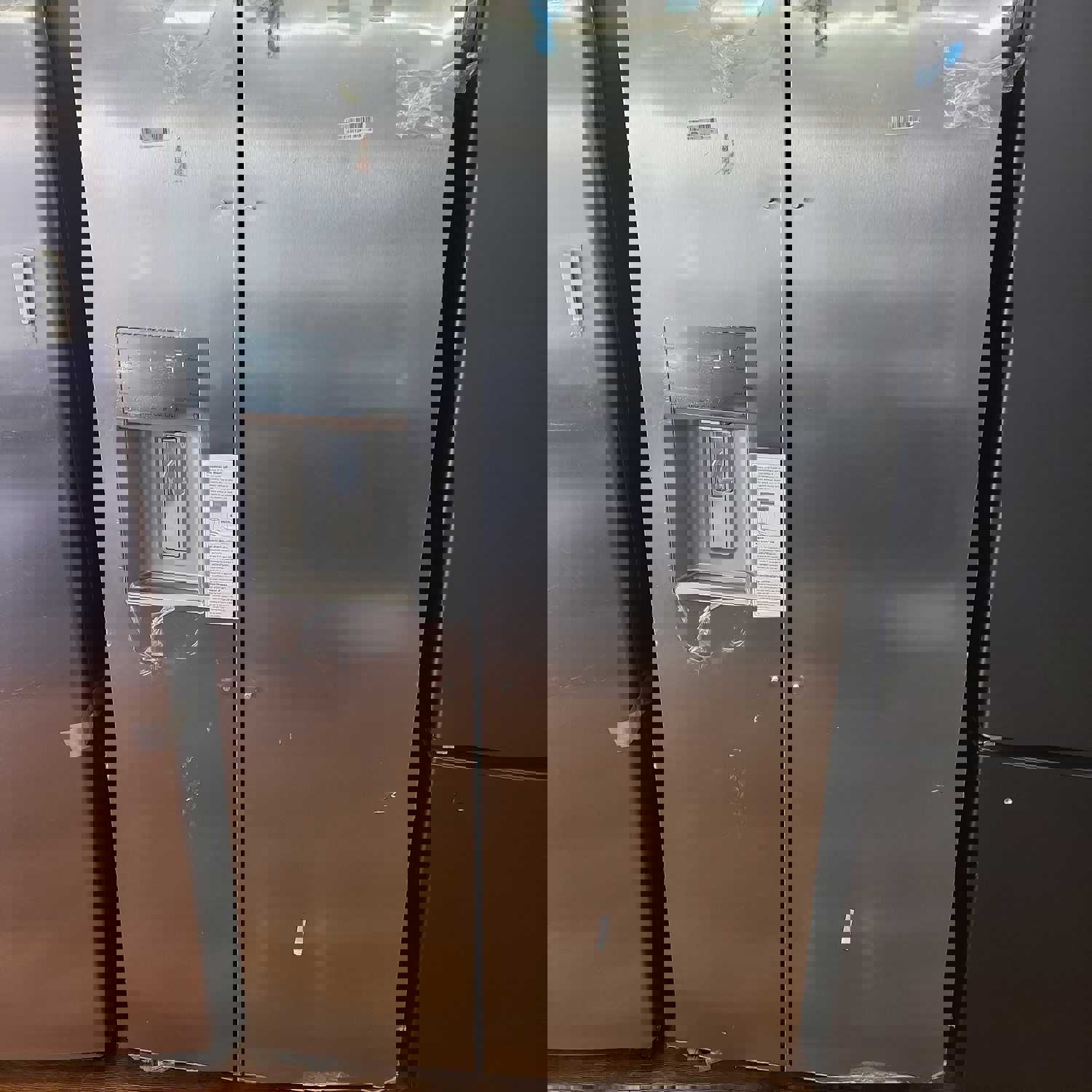 Frigidaire Gallery 25.6-cu ft Side-by-Side Refrigerator with Ice Maker (Fingerprint Resistant Stainless Steel) ENERGY STAR