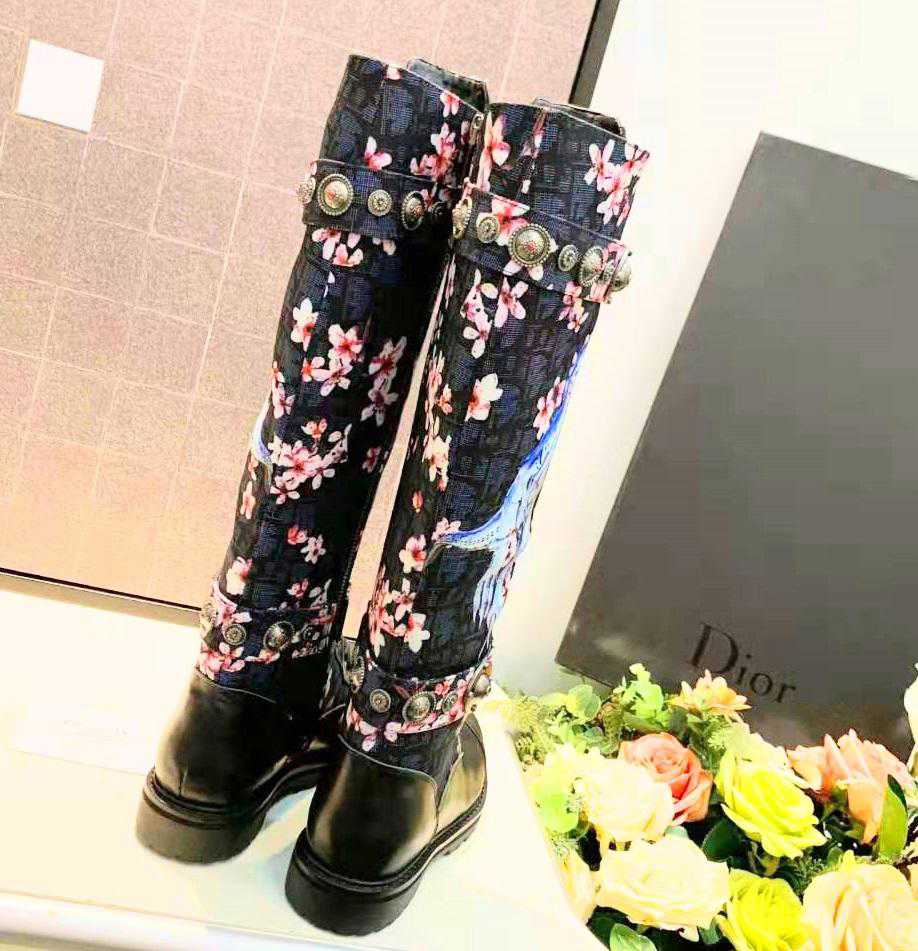 CHD Boots High Flowers - Stylish and Comfortable Footwear