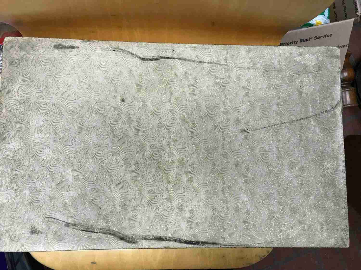 Vintage Vanity Set with 9 Beauty Tools and 4 Jars - Gold Tone Daisy Design