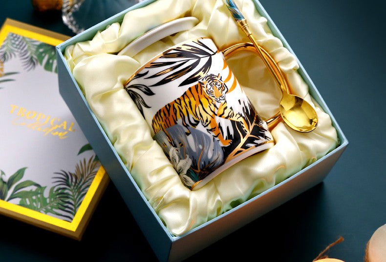 Creative Porcelain Cups - Large Ceramic Mugs with Jungle Animal Design, Gift Box Included