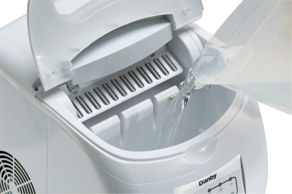 Danby 12 Countertop Ice Maker in White with Self-Cleaning Function