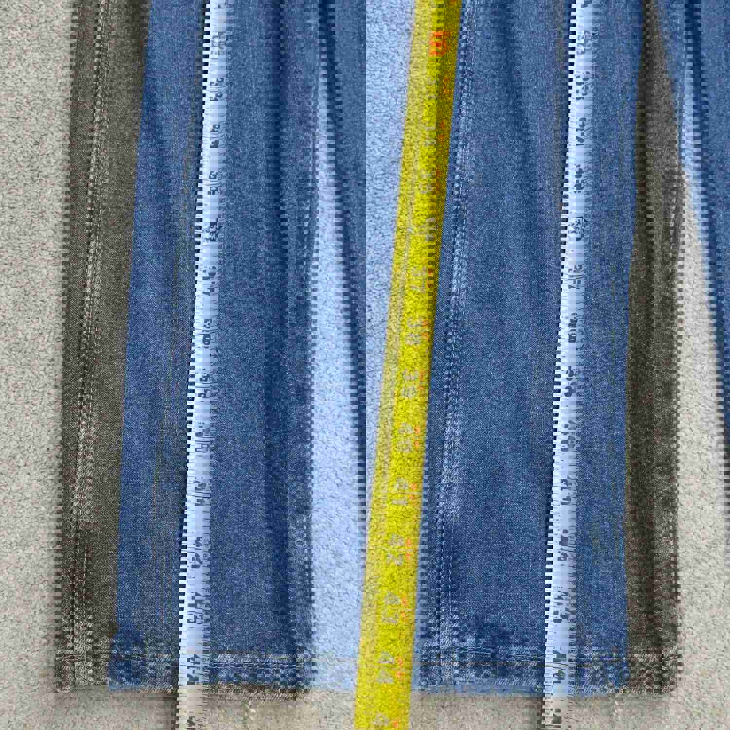 Wrangler Jeans Mens W38XL34 Blue Straight Leg High Rise Lightweight Outdoor