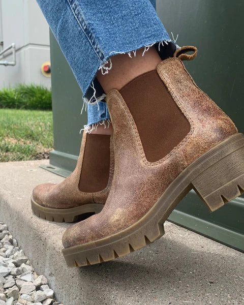 Pran Cer Leather Boot - Timeless Antique Leather Pull-On Style