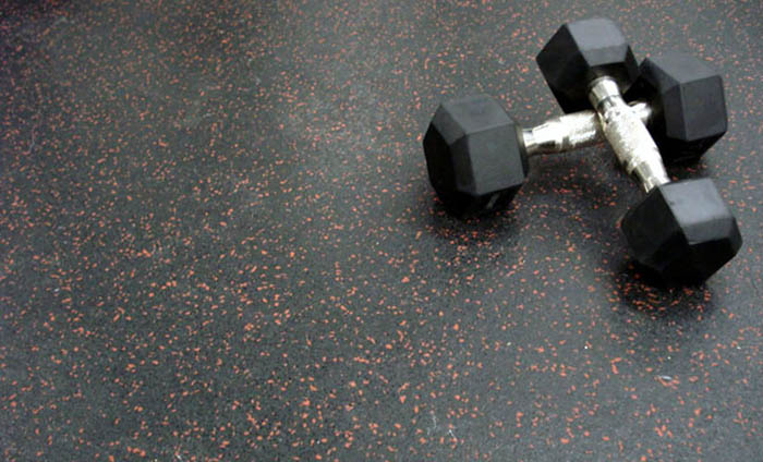 Amorim Rubber Sports Flooring - Gray Fleck Roll for High-Traffic Areas