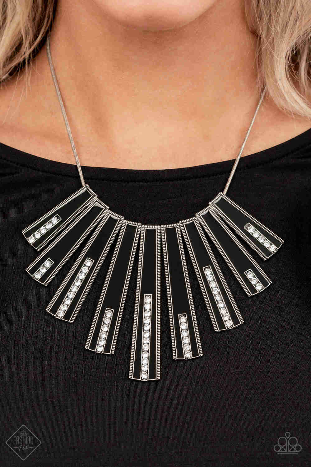 Fiercely 5th Avenue - Complete Trend Blend Black Fashion Fix Set