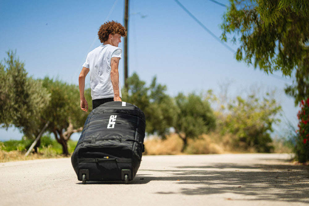 Core Gear Travel Boardbag - Durable and Stylish Pet Travel Accessory