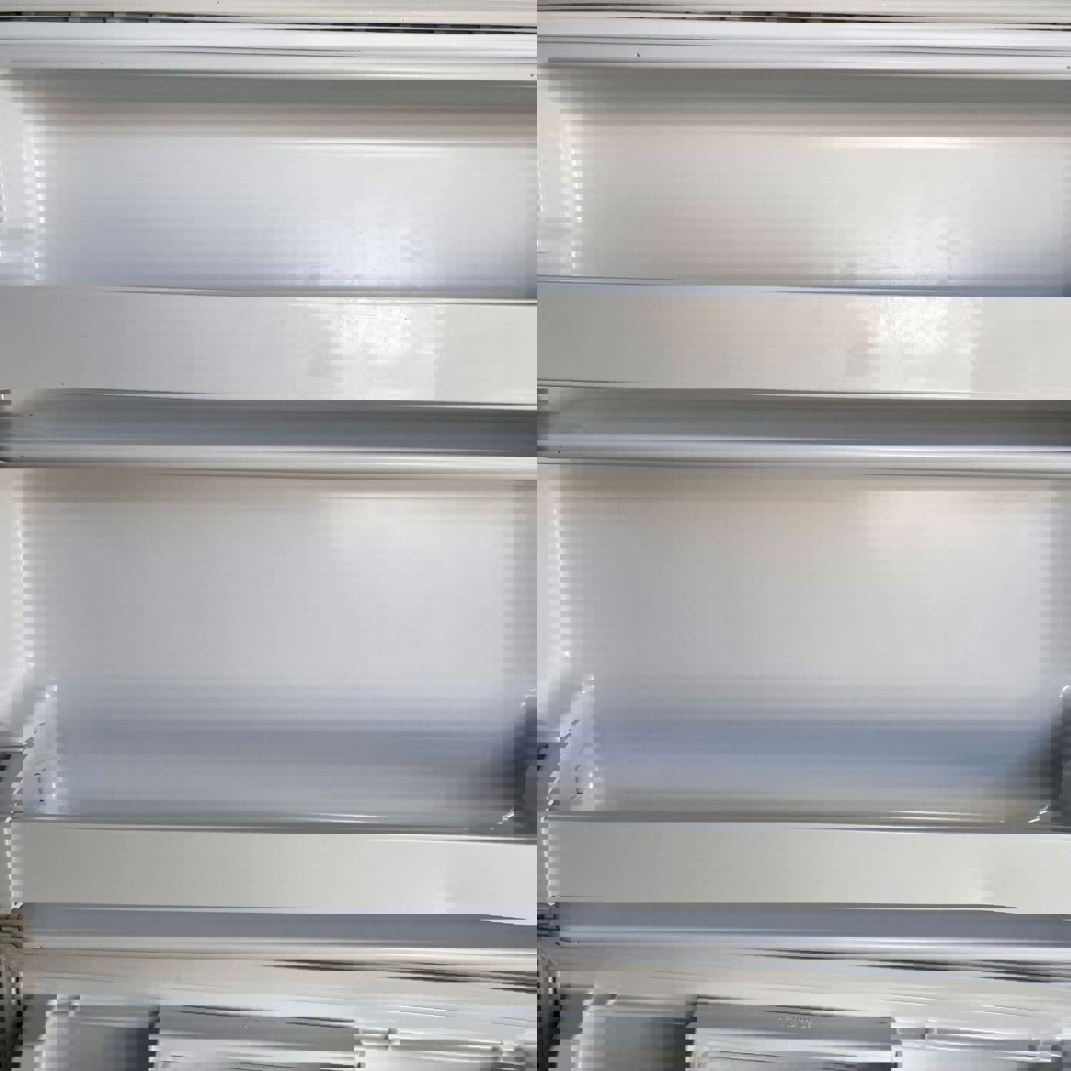 Kenmore Top and Bottom Refrigerator with Ice Maker