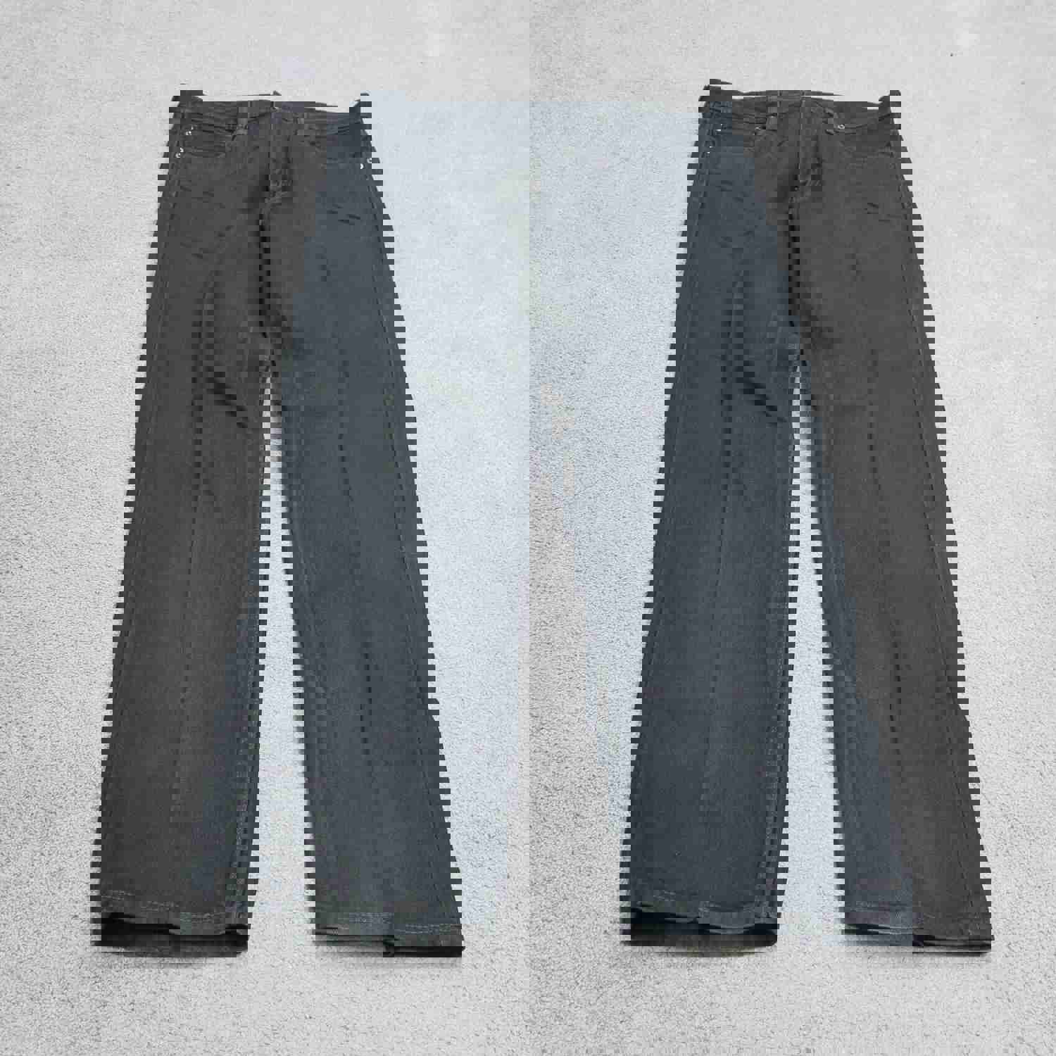 Levis Men's Black Straight Leg Jeans W38XL32 Lightweight Outdoor