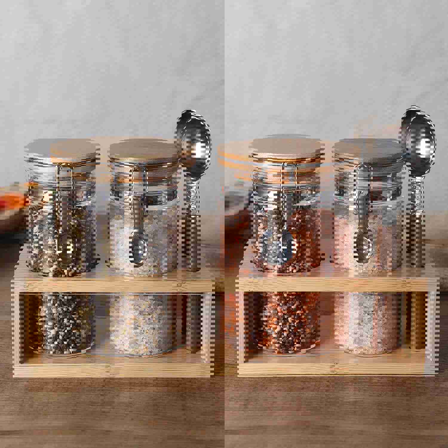 KKC Glass Food Jars with Bamboo Lids, Airtight Spice Canisters Set with Rack and Scoop, 800ML