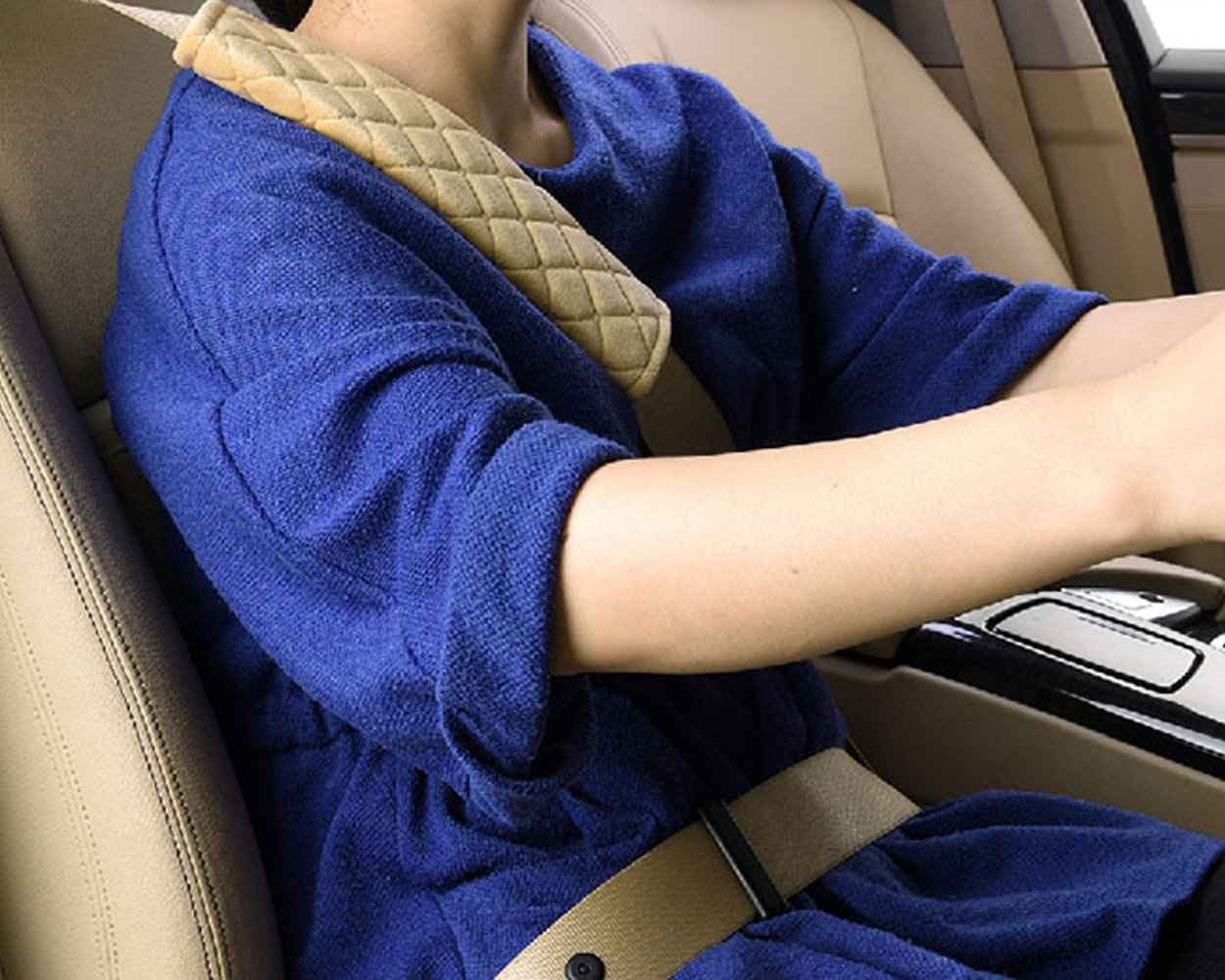 1 Pair of Soft Velvet Seat Belt Covers for Comfort and Protection