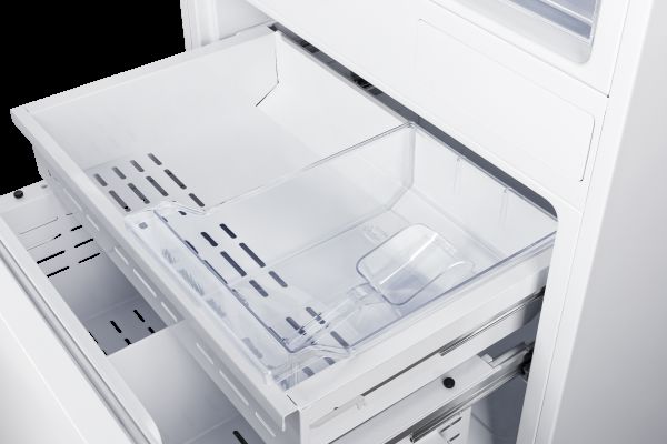 Hallman 30 Built-In Refrigerator with Interior Filtered Water Dispenser and Bottom Freezer