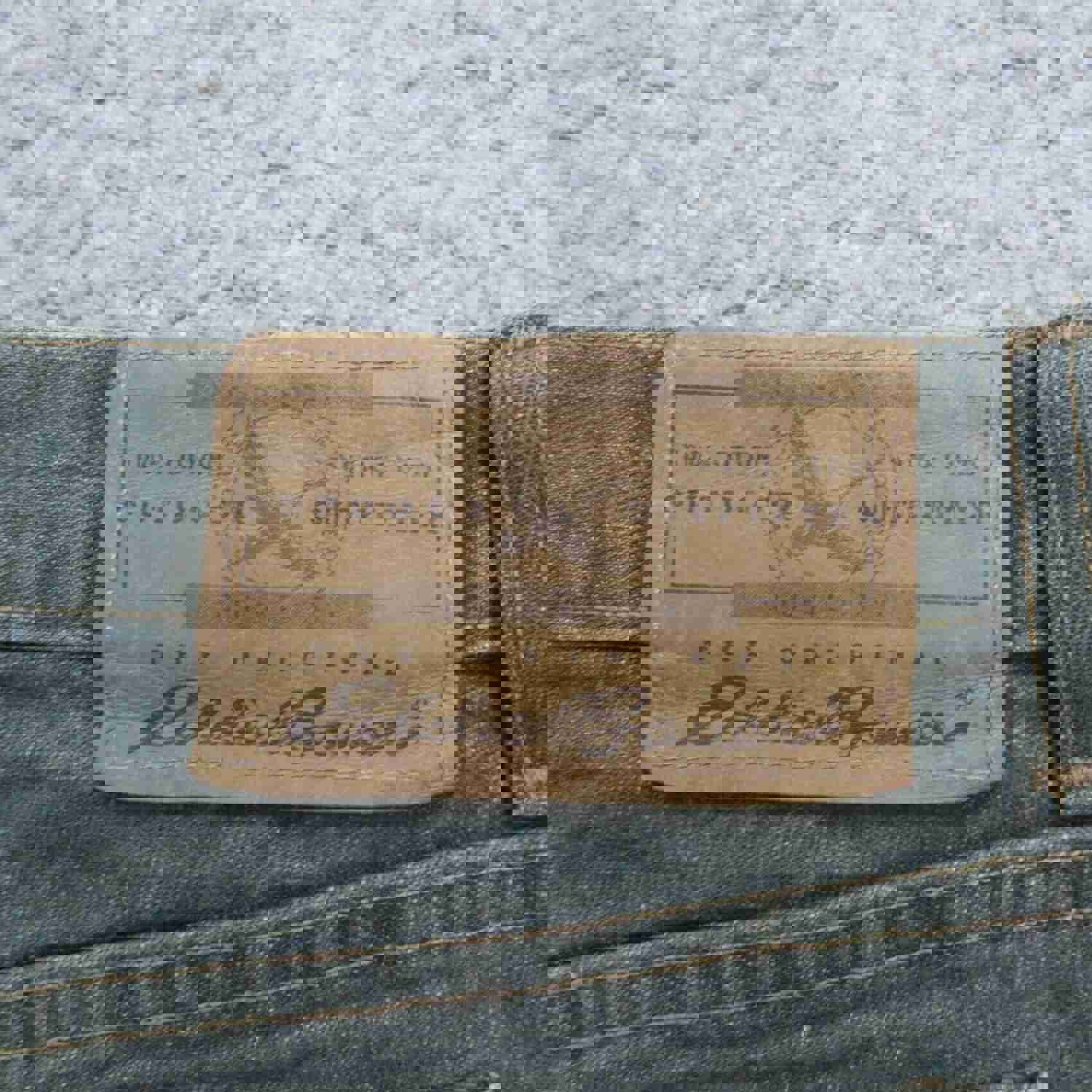 Eddie Bauer Men's 16 Green Straight Leg High Rise Outdoor Jeans - 100% Cotton
