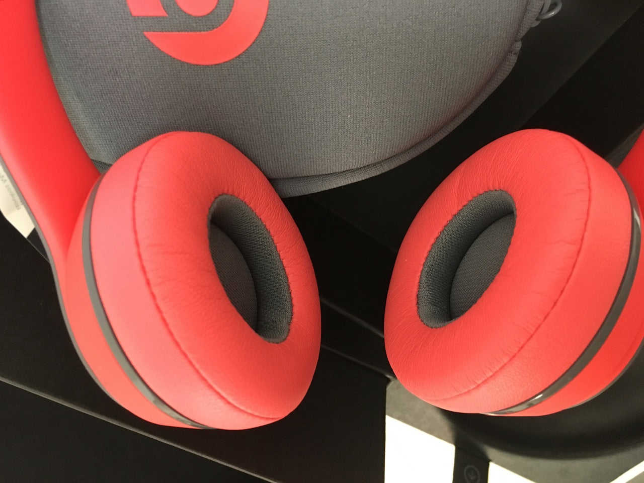 Beats Solo2 Wireless On-Ear Headphone - Siren Red Active
