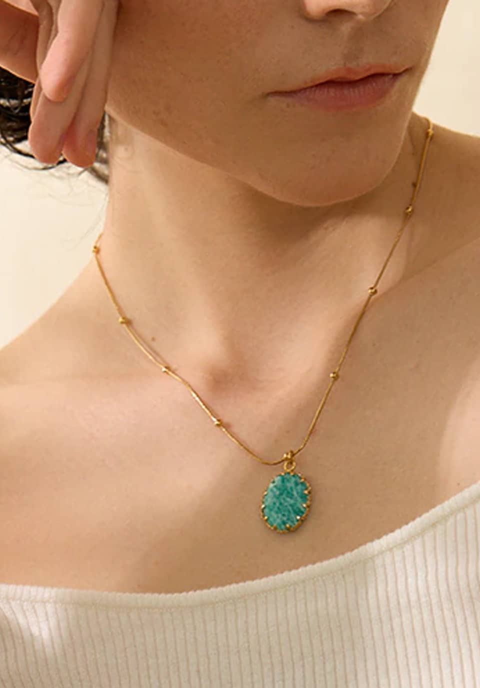 Aria Amazonite Necklace - Elegant Blue-Green Gemstone Pendant