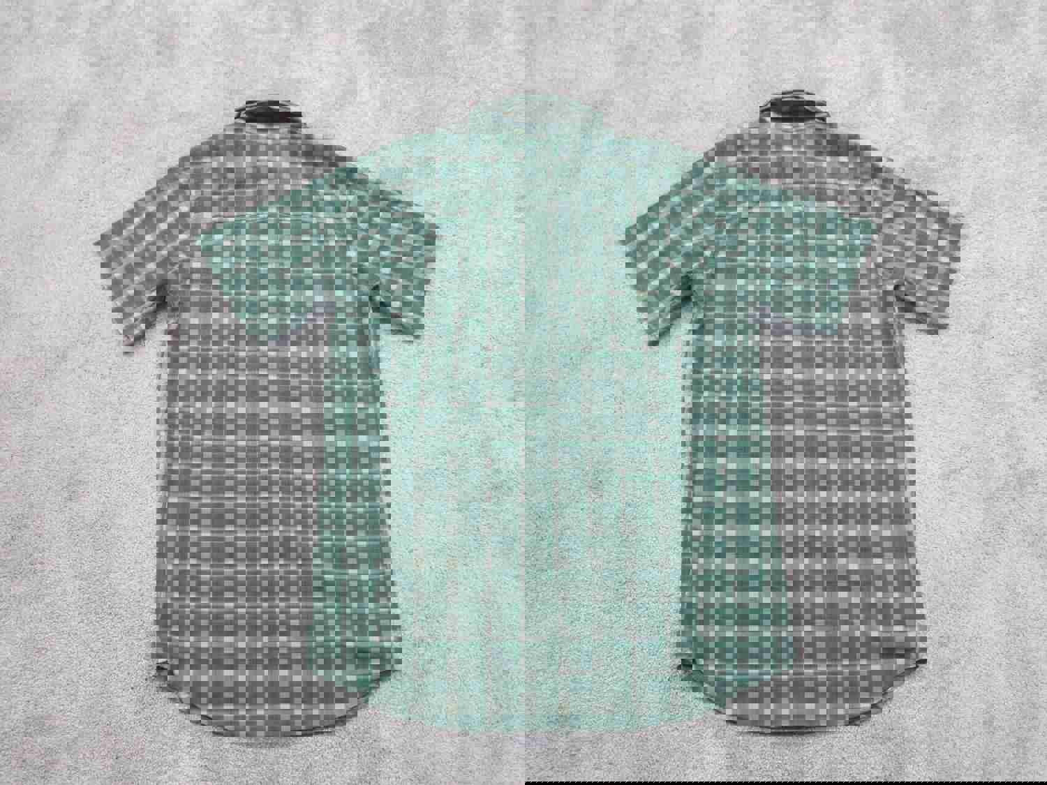 Columbia Men's Green Short Sleeve Plaid Button-Up Shirt - Small Size