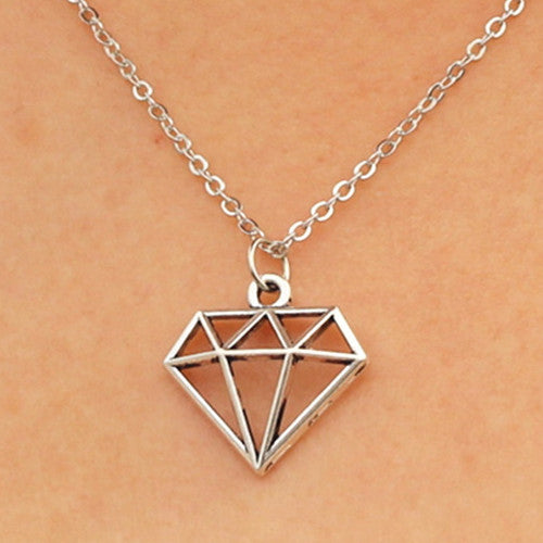 Fashion Spider Geometric Simulated Pearls Pendant Necklace for Women and Men