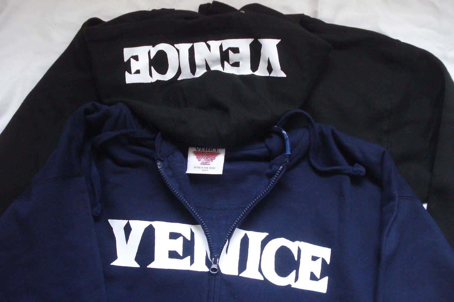 VENICE STREET WEAR HOODIE - Classic Pullover with Front Graphic