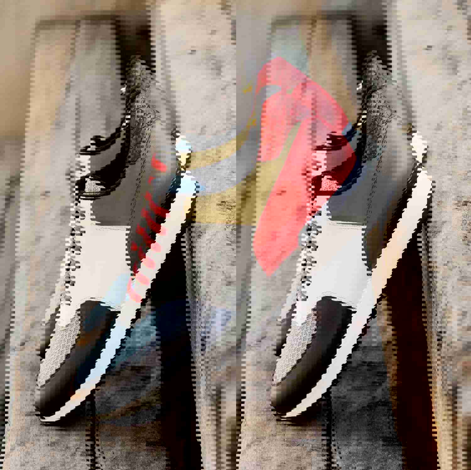 DapperFam Veloce Mens Italian Leather & Croco Embossed Jogger in Navy/White/Olive/Red