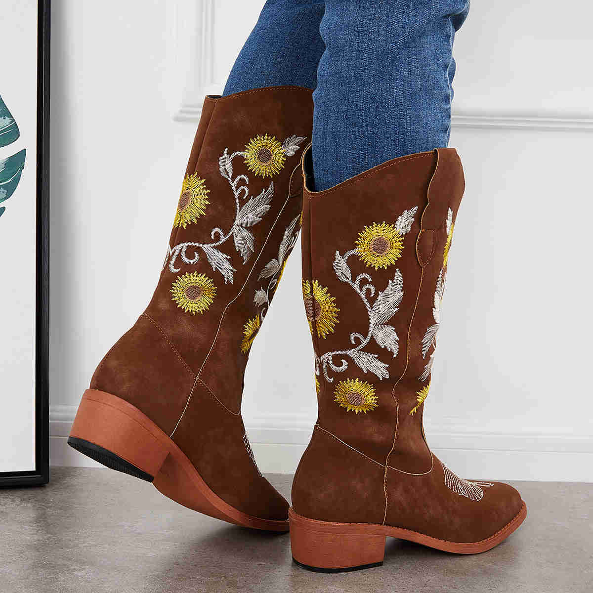 Retro Embroidered Western Cowboy Boots with Chunky Heel