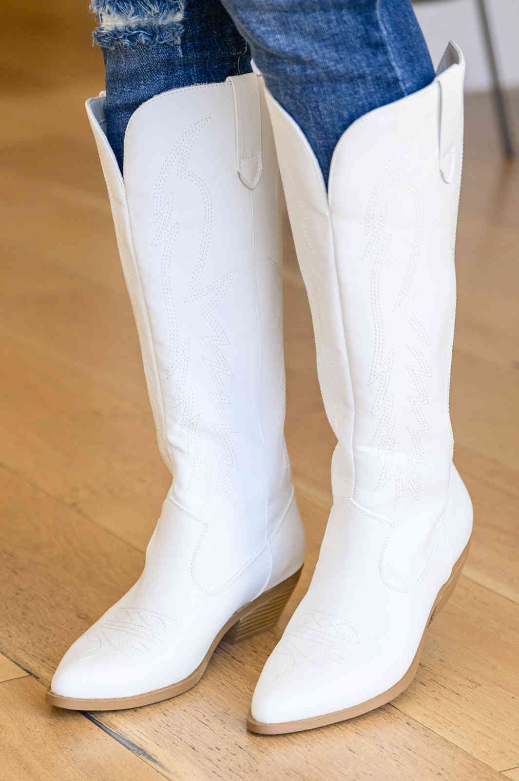 Shania Cowgirl Boots In White - Stylish Western Knee-High Boots