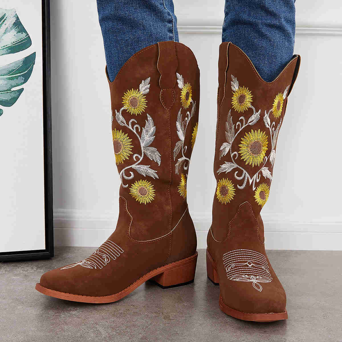 Retro Embroidered Western Cowboy Boots with Chunky Heel