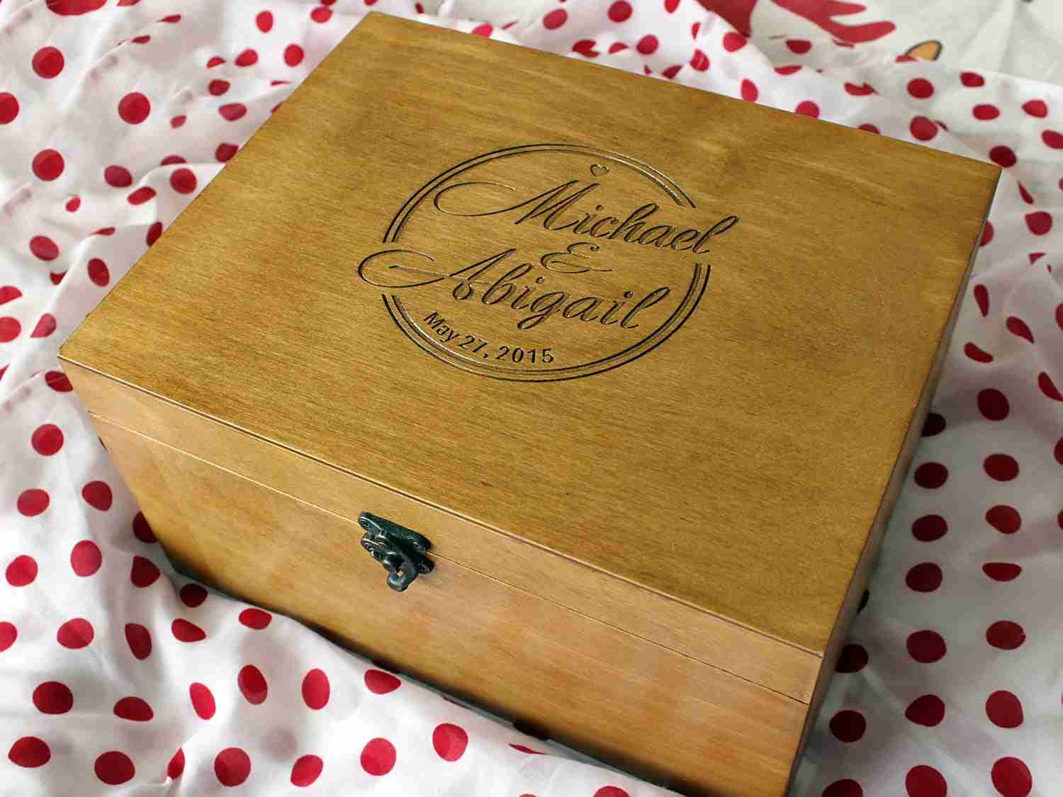 Personalized Wooden Keepsake Box for Couples - Wedding & Anniversary Gift