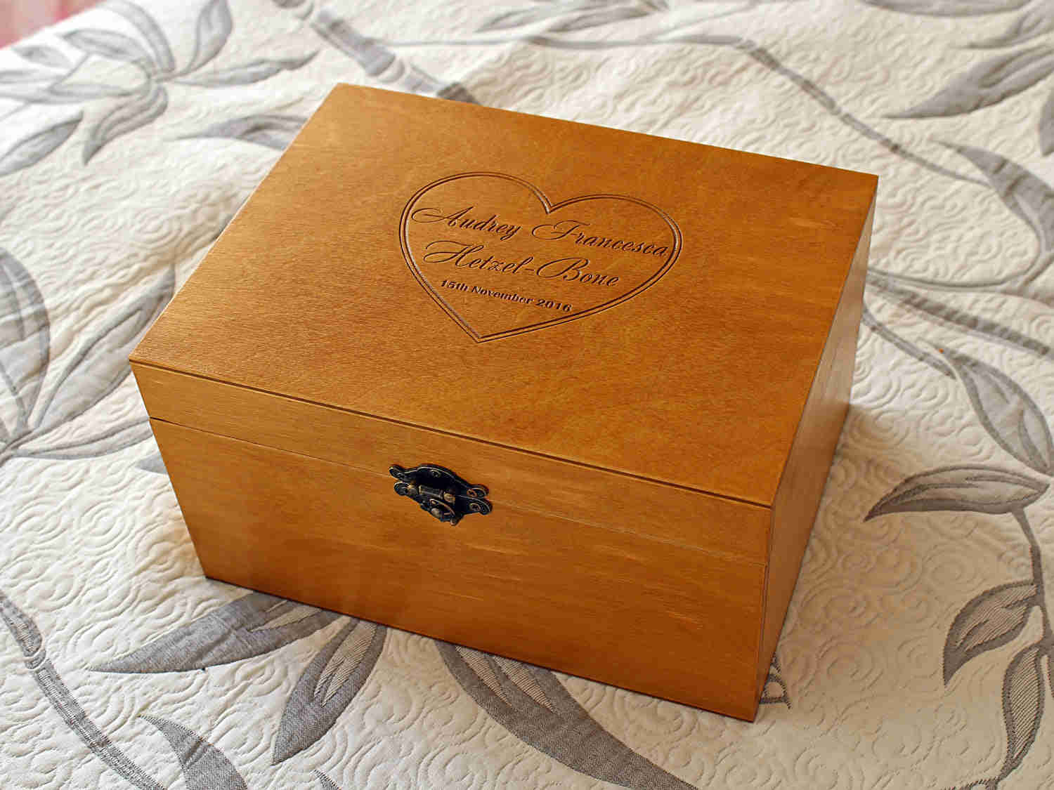 Personalized Wooden Keepsake Box for Couples - Wedding & Anniversary Gift