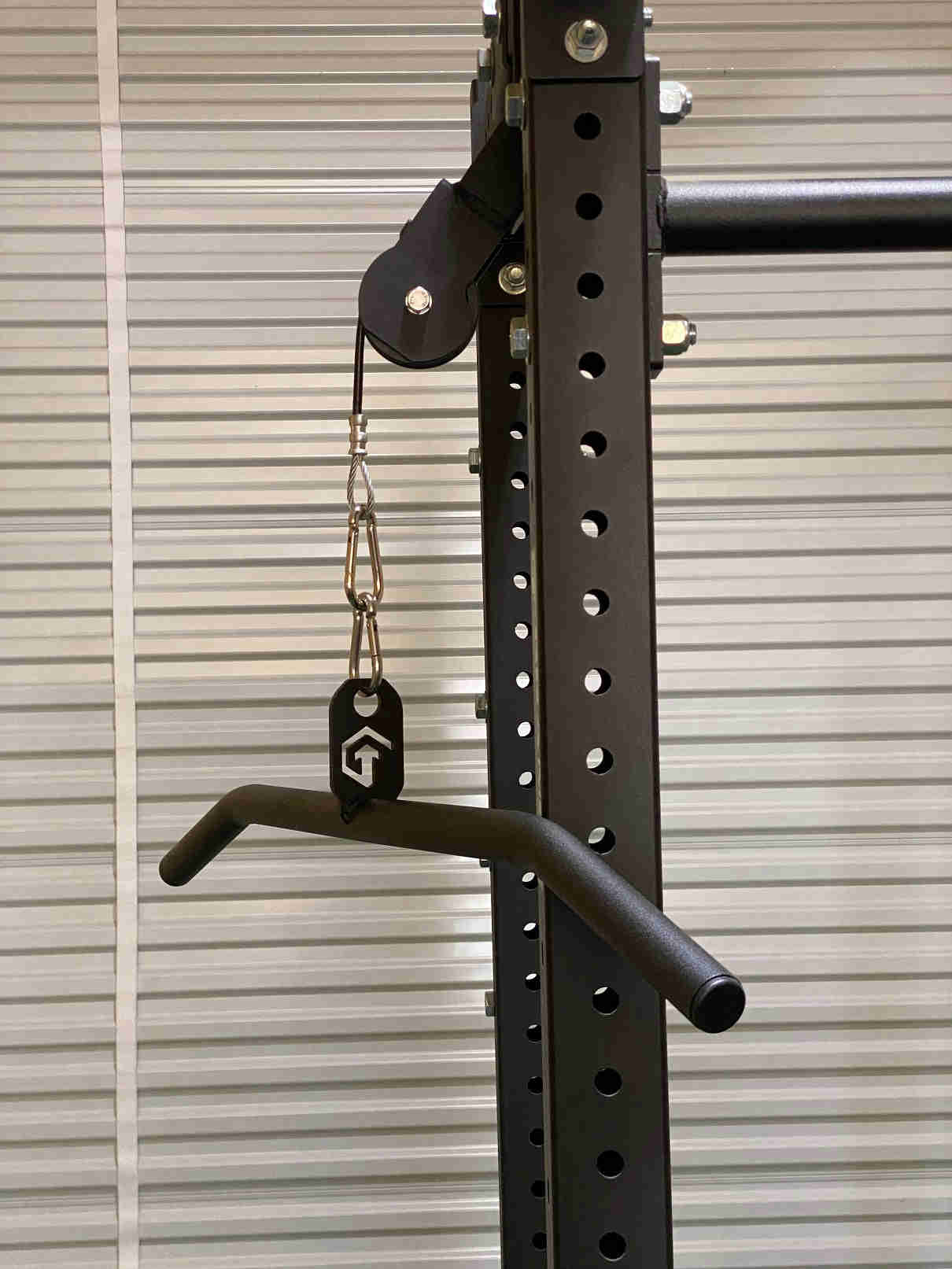 Granite Fitness 37 Textured Lat Pull Down Bar & Carabiner
