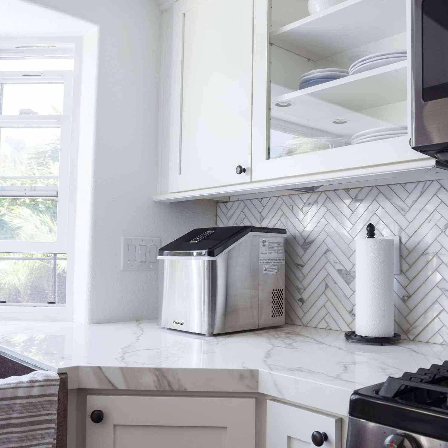 NewAir Countertop Clear Ice Maker, 40 lbs. of Ice a Day with Easy to Clean BPA-Free Parts