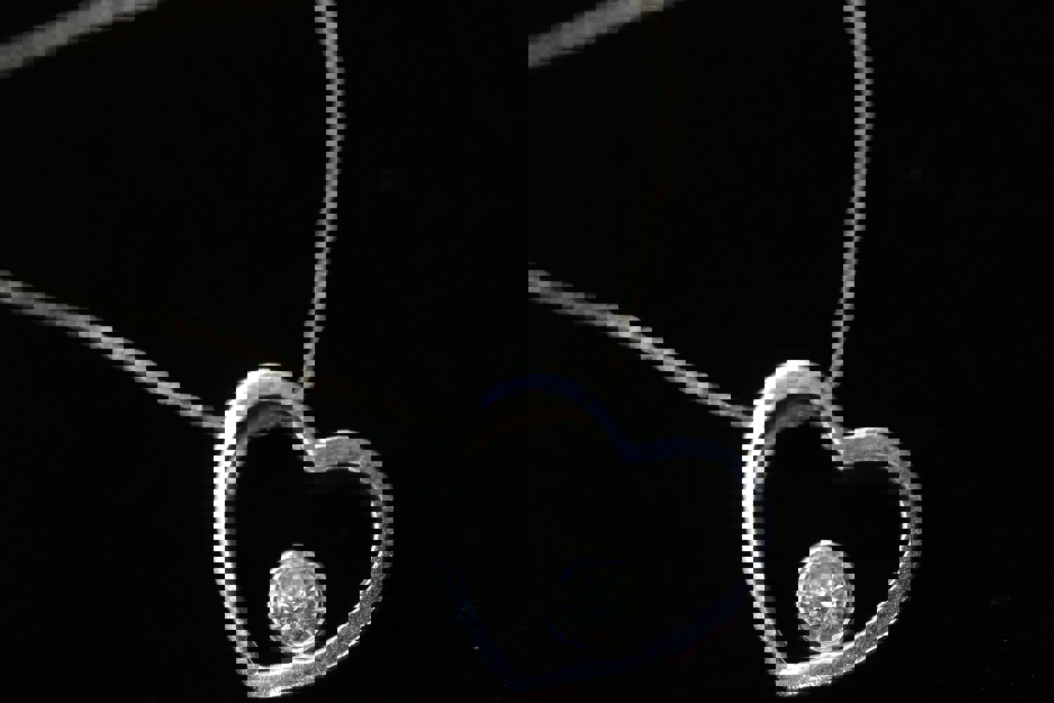 18k Open Heart 0.21ct Diamond Solitaire Pendant with 14k Thin Necklace