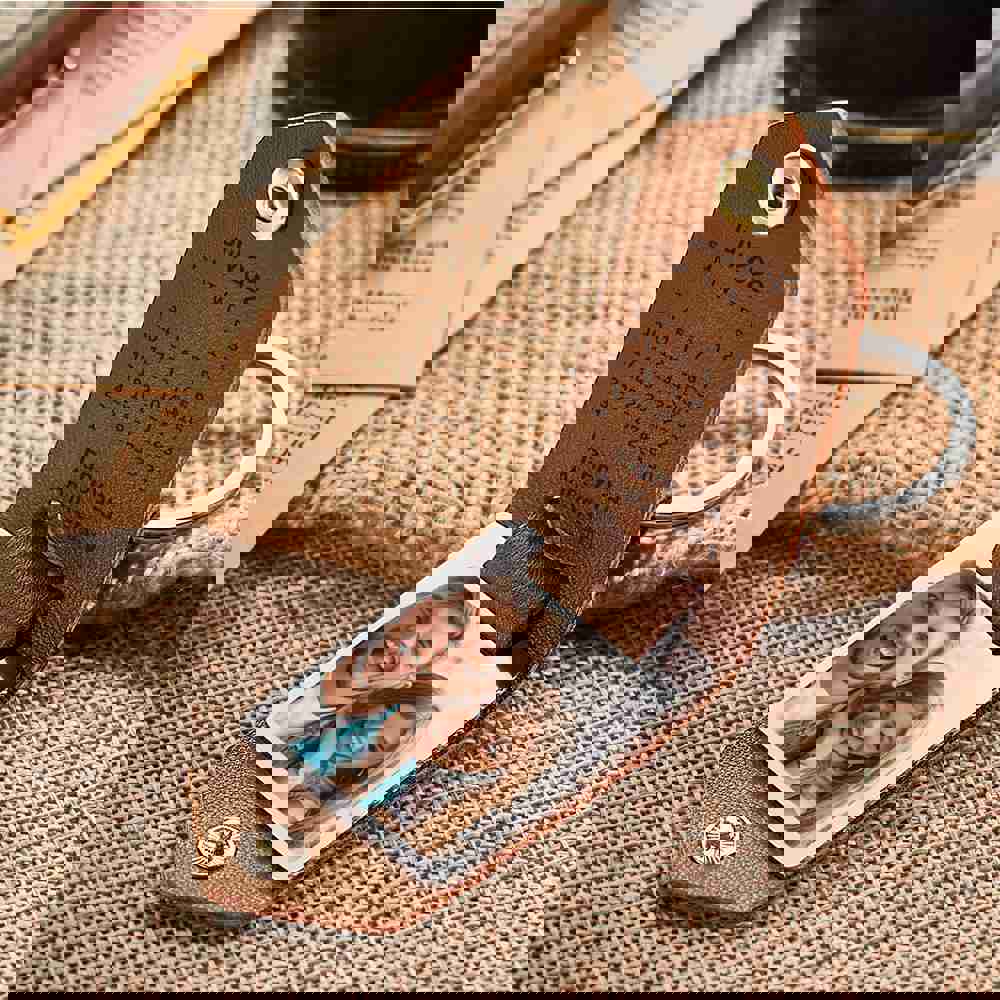 Custom Date Keychain With Calendar - Personalized Christmas & Anniversary Gifts for Couples