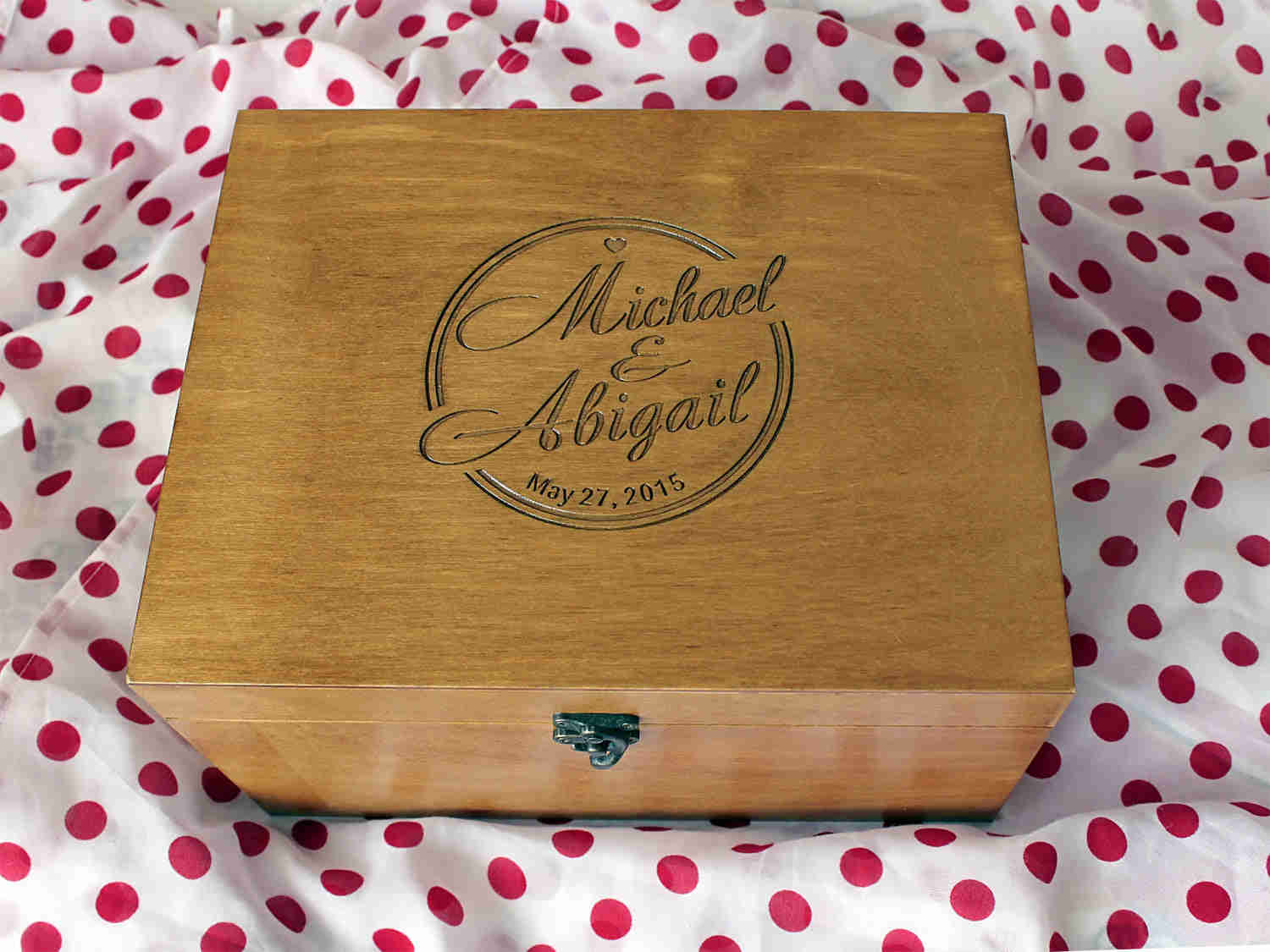 Personalized Wooden Keepsake Box for Couples - Wedding & Anniversary Gift