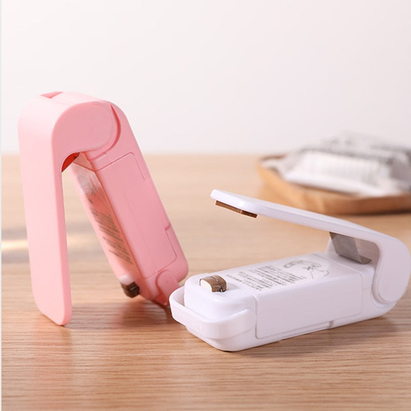 Mini Heat Sealer for Kitchen Storage - Portable Plastic Bag Sealer for Food, Snacks, Fruits & Vegetables