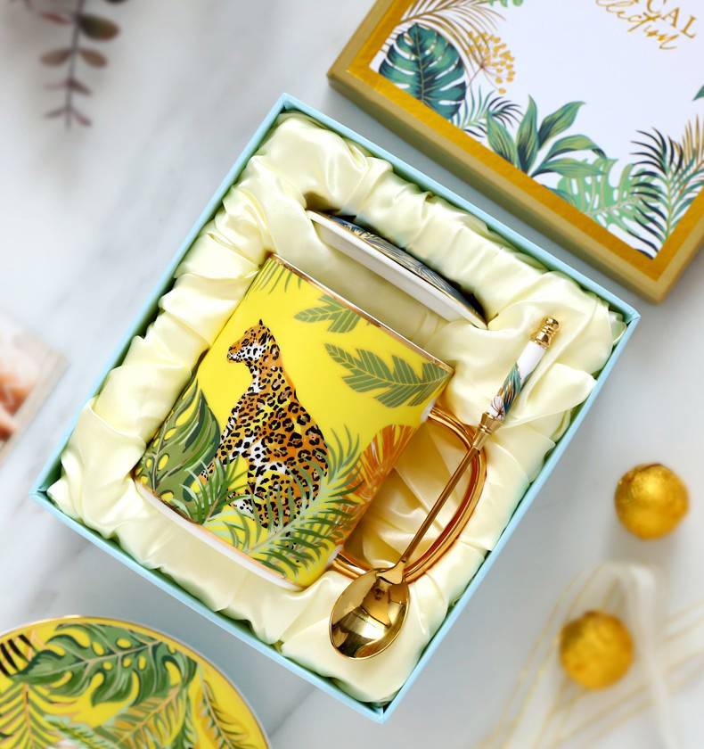Peacock Porcelain Cups, Large Capacity Jungle Animal Ceramic Mugs with Gift Box